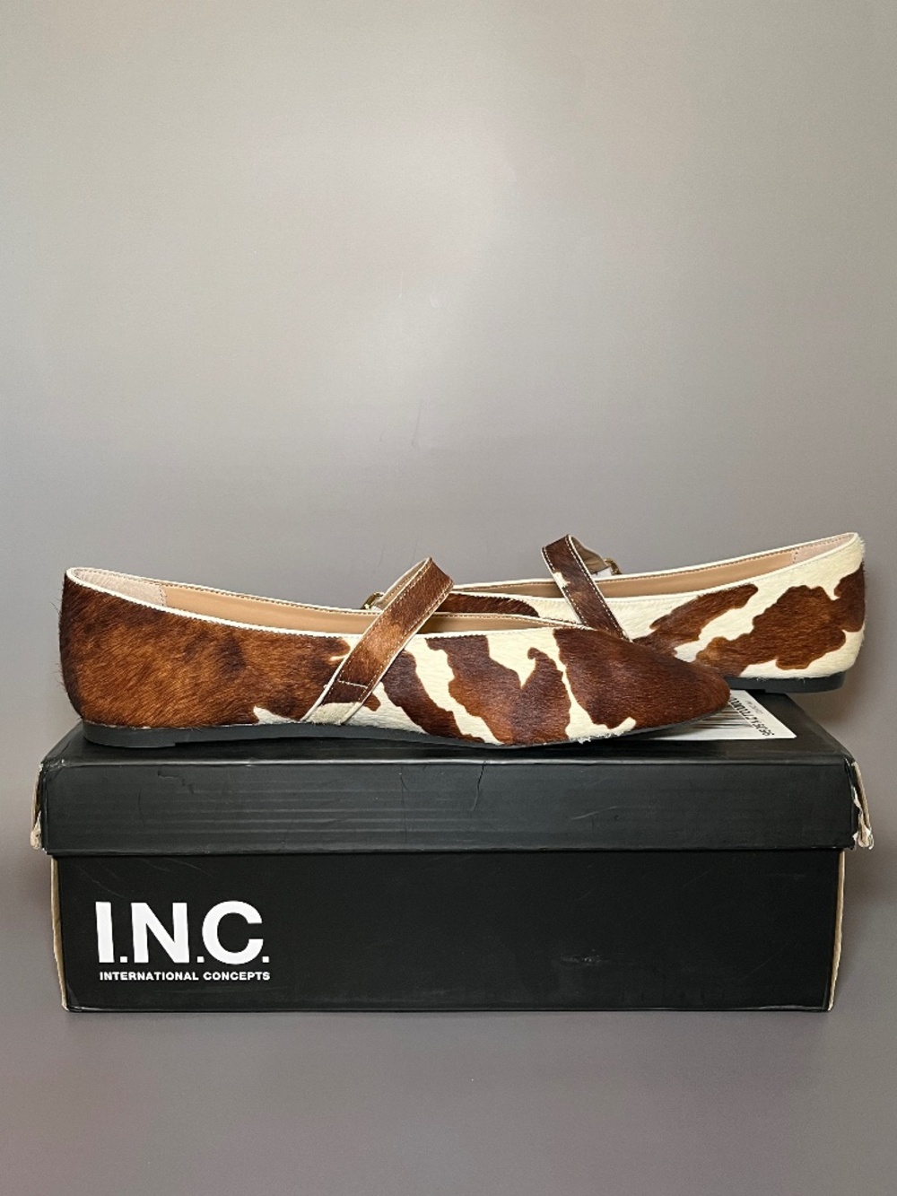 I.N.C. International Concepts Brown & White Cow Print Flats
